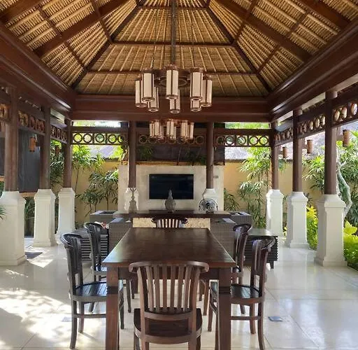 Beachstroll Villa